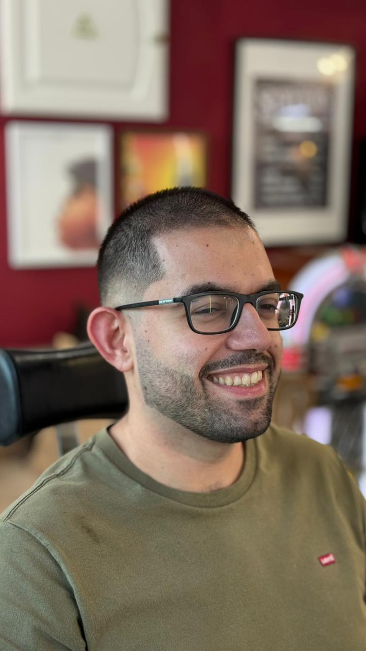 Fellas Barbers Haircut, Beard & Eyebrows service